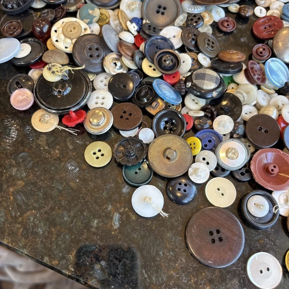 BIG Bag O' Buttons Vintage To Now Buttons For Collection Sewing Or Crafts 2 Lb+